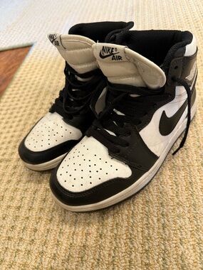 Nike Black and White High Top Basketball shoes girls boys Sneakers 5